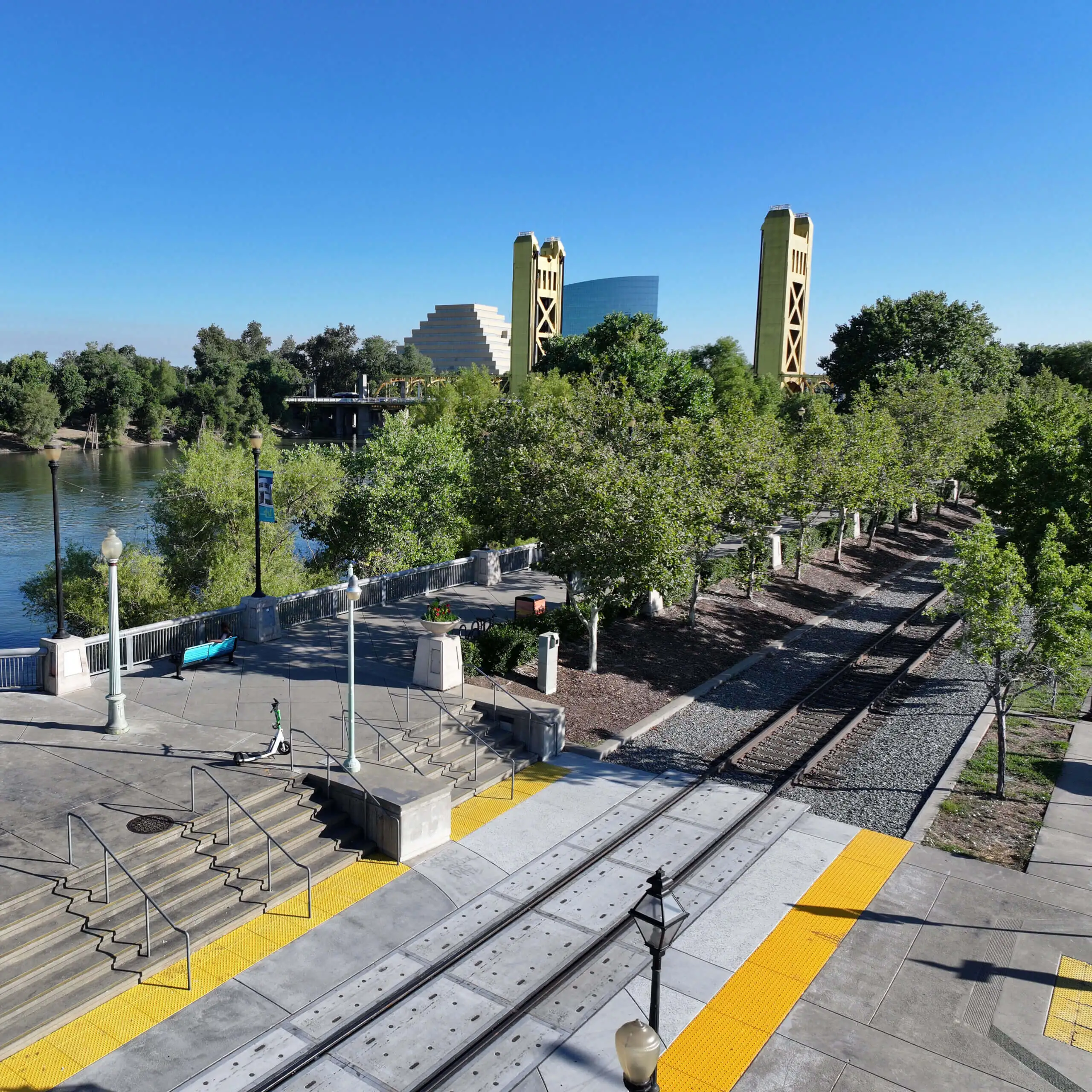 aerial image of at-grade track crossing in Old Sacramento